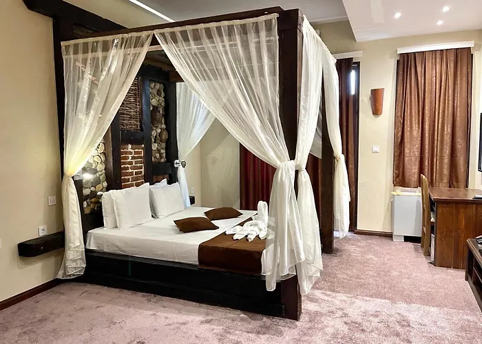 Mountain View Complex