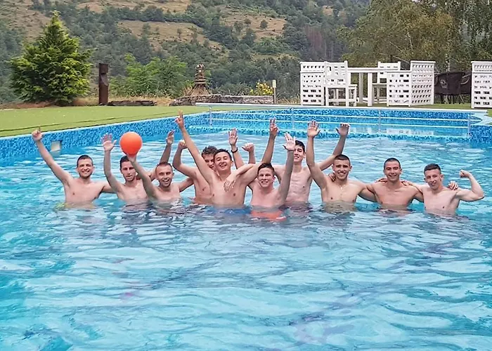 Mountain View Complex 2*